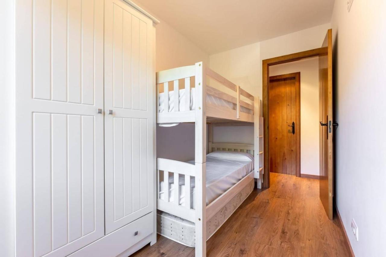 Apartamentsaloriaburg Farrera ภายนอก รูปภาพ