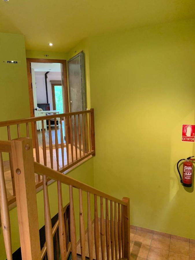 Apartamentsaloriaburg Farrera ภายนอก รูปภาพ
