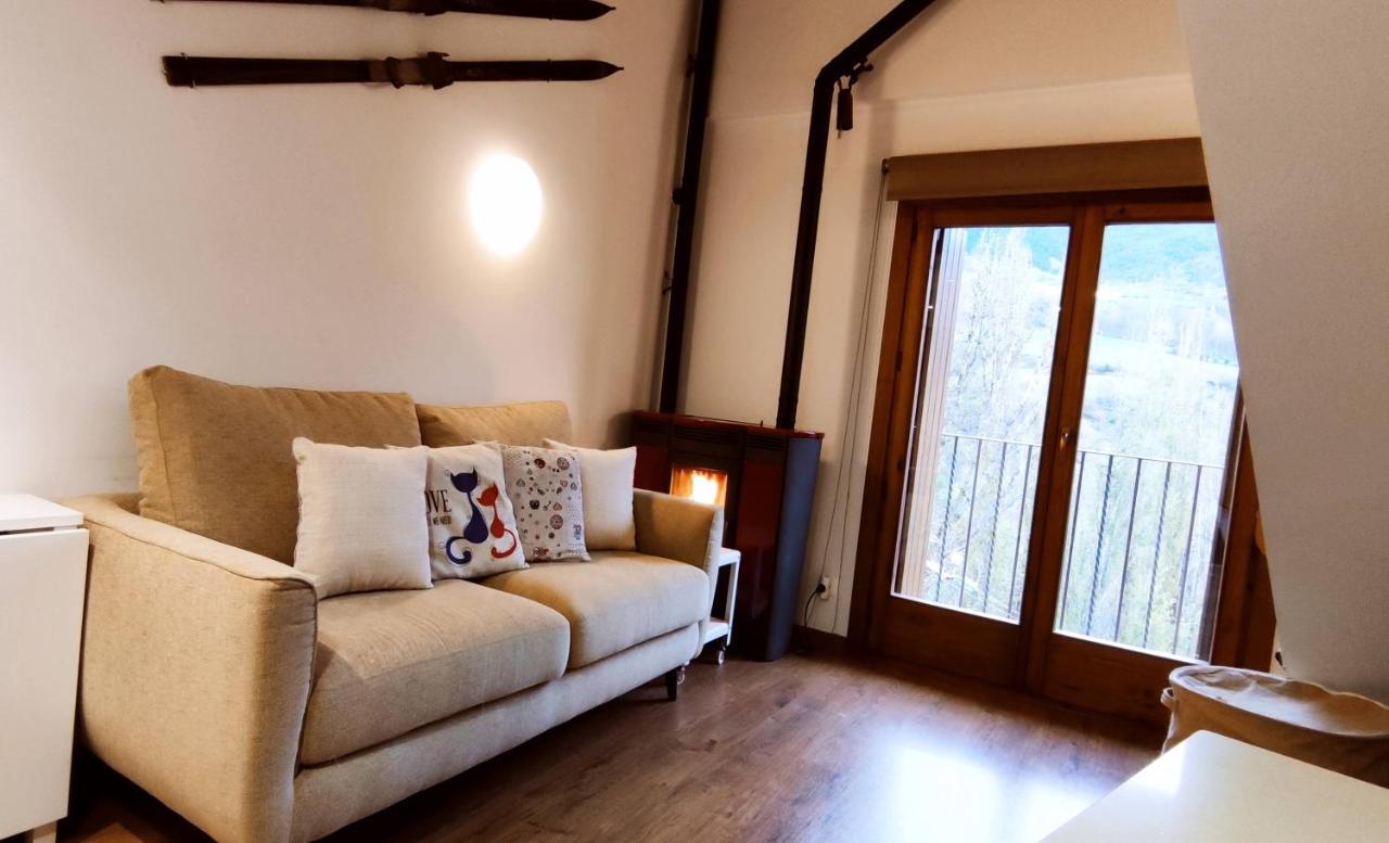 Apartamentsaloriaburg Farrera ภายนอก รูปภาพ